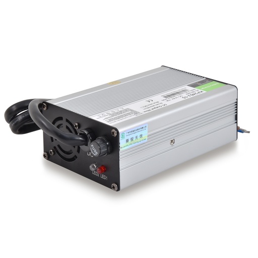 [ENICEL9161] Unité(s) Chargeur Lithium Fer Phosphate 4S 12V 10A